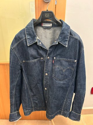 Cazadora Levis Talla L