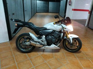Honda CB 600F Hornet Blanca