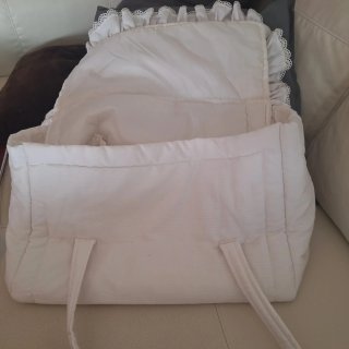 Bolso carrito bebé blanco con volantes
