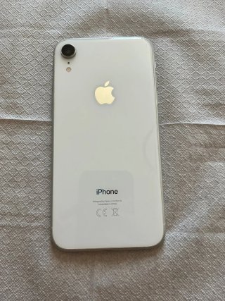 iPhone XR Apple