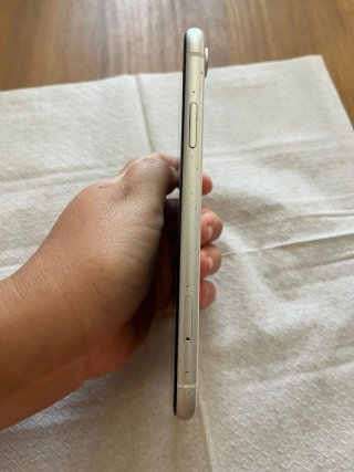 iPhone XR Apple