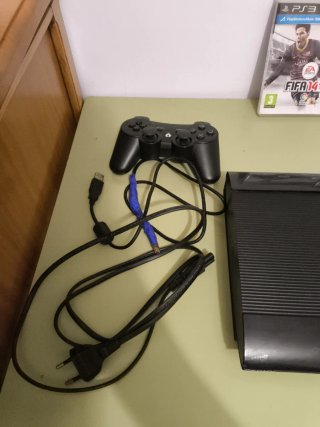 PS3 Super Slim 500GB+fifa14 y fifa15