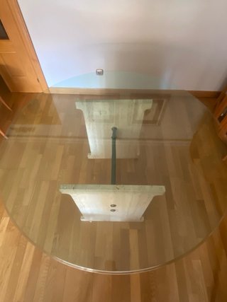 Mesa de comedor de cristal y piedra