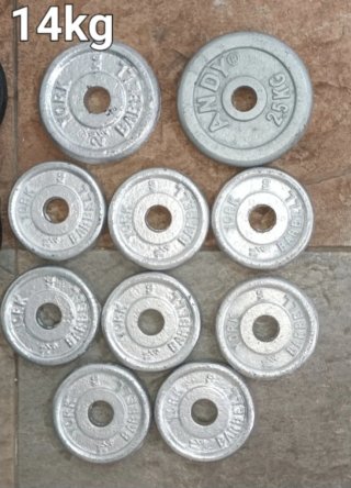 10 discos de pesas 1,25kg y 2,5kg.SOLO VENDO TODOS