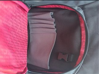 Mochila escolar Tandem Negra y Azul. Impecable
