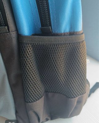 Mochila escolar Tandem Negra y Azul. Impecable