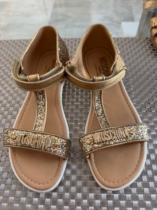 Sandalias Moschino Niña Talla 34 Doradas