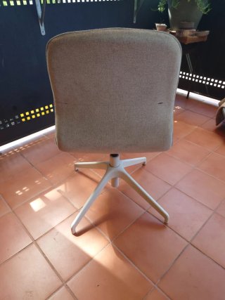 Silla giratoria IKEA regulable, gris