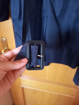 Gabardina azul marino Lefties Talla S