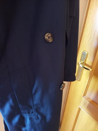 Gabardina azul marino Lefties Talla S