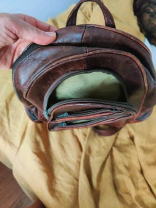 Mochila de piel marrón
