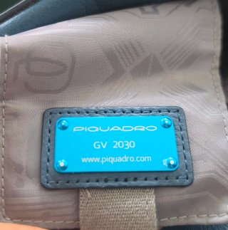 Maletín Piel Piquadro para Portátil 16" Azul