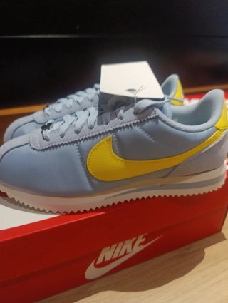 Zapatillas Nike Cortez Azul y Amarillo Originales