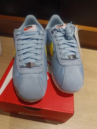 Zapatillas Nike Cortez Azul y Amarillo Originales