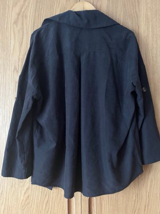 CAMISA NEGRA MANGA LARGA Talla S/36