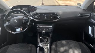 Peugeot 308 Negro 1.6 hdi automatico  Año 2017