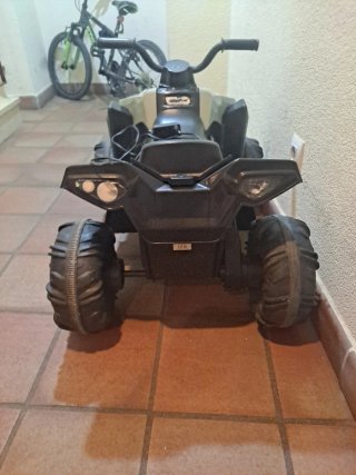 Quad eléctrico infantil