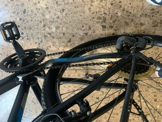 Bicicleta Montaña B'TWIN Rockrider 340 + bomba air