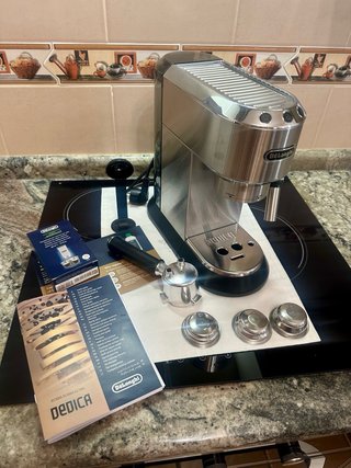 Cafetera Delonghi Dedica Duo SIN USO FUERTEVENTURA