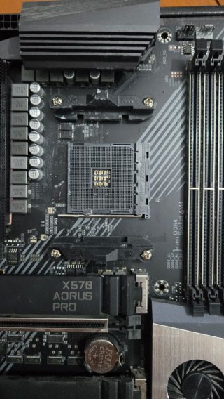 Placa Base Gigabyte X570 Aorus Pro