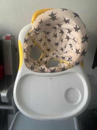 Andador bebé con mesa de juegos