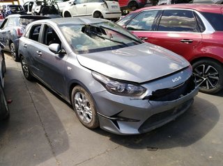 2904077 faro izquierdo kia ceed business