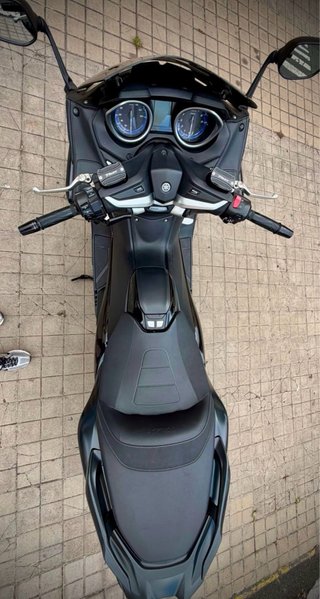 Yamaha T-Max 530 SX Negro Mate.