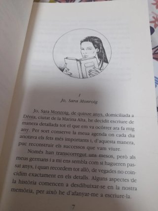 Uns papers en una capsa