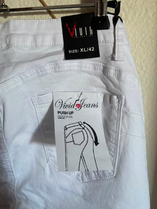 Bermuda vaquera push-up blanca