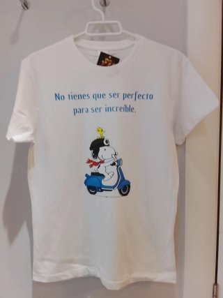 Camiseta Snoopy tallas disponibles