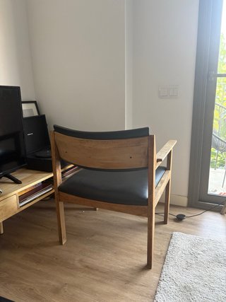 Silla de madera y piel