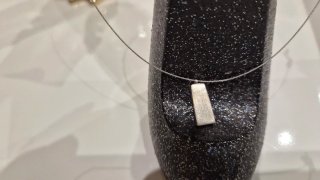 Gargantilla de plata con colgante