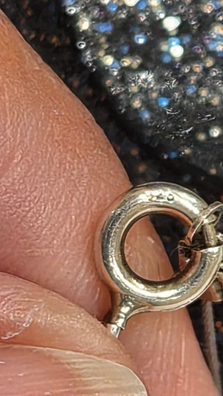 Gargantilla de plata con colgante