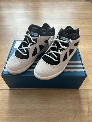 Adidas BadBo 1.0 - Bad Bunny Rise