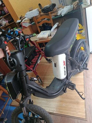 URGENTE! Bici Moto Eléctrica Blanca y Negra EPAC