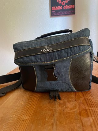 Nikon F60 + Objetivo 28–80