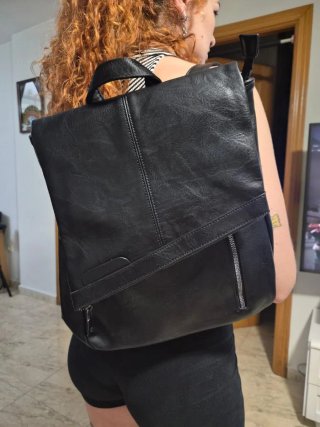 Mochila polipiel negra