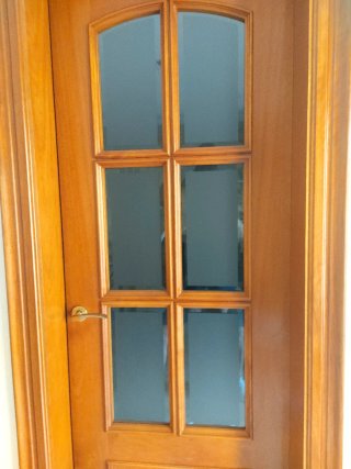 Puertas de madera con cristal