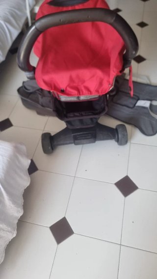 Carrito de bebé plegable