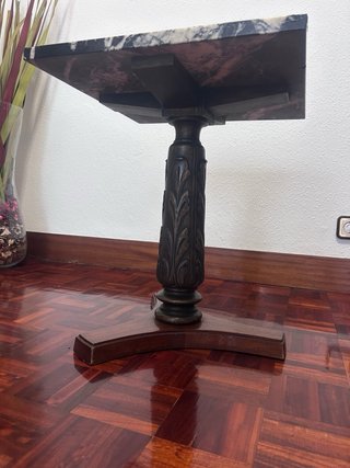 Mesa Vintage Mármol Negro y Madera Labrada