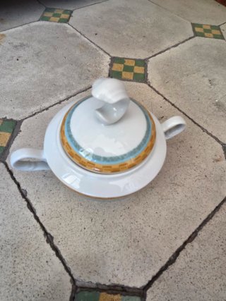Set di stoviglie in porcellana con 20 piatti grandi e 10 fondi