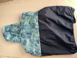 Chubasquero H&M impermeable azul y verde Talla L