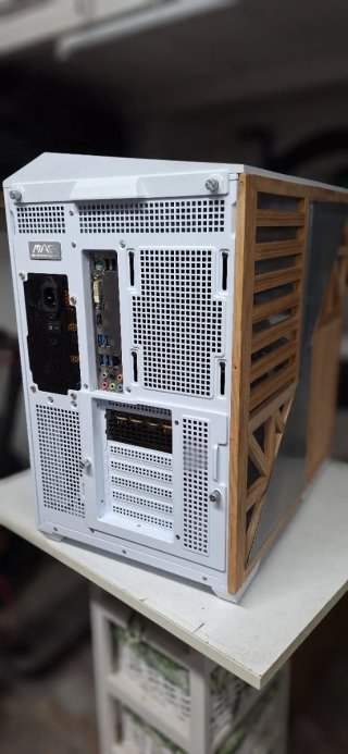 Torre Sobremesa Gaming MSI