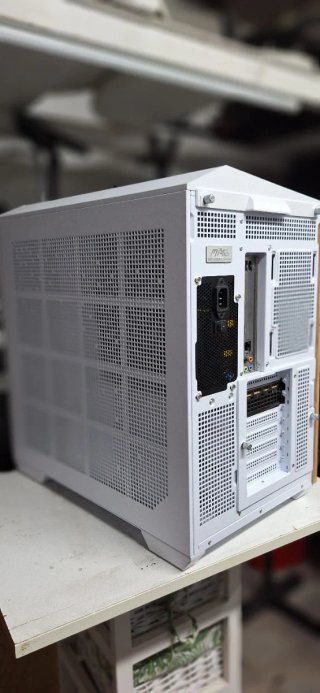 Torre Sobremesa Gaming MSI