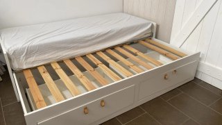 Diván IKEA extensible con cajones