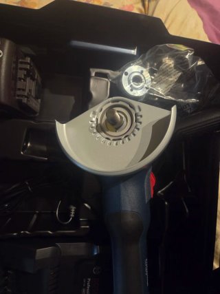Radial Bosch GWS 18V-8 Professional