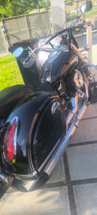 Yamaha XVS 1100 Dragstar Classic Negra