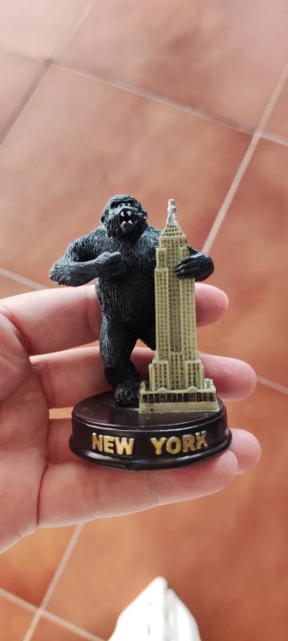 Figura King Kong con Empire State - Nueva York