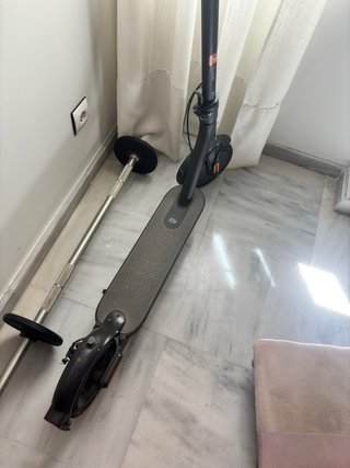 Patinete eléctrico Xiaomi negro/gris