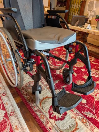 Silla de ruedas motorizada - Sunrise Medical Style